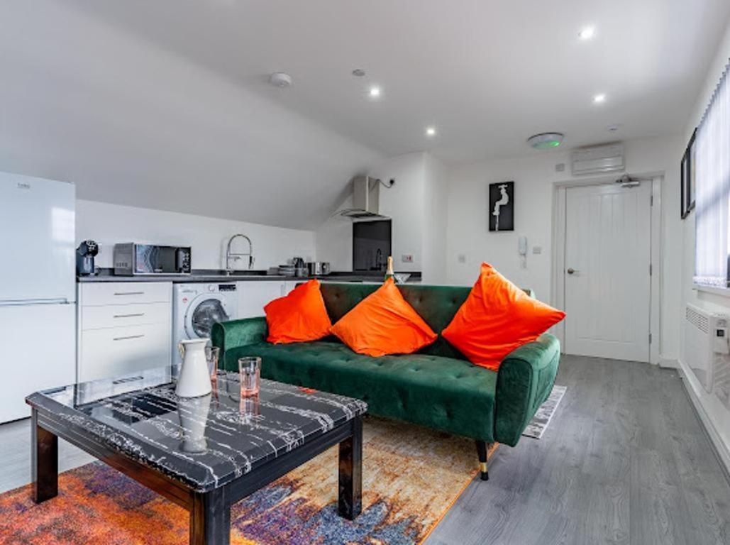 Cool Top Floor Apartment Very Near Birmingham Centre Exterior photo
